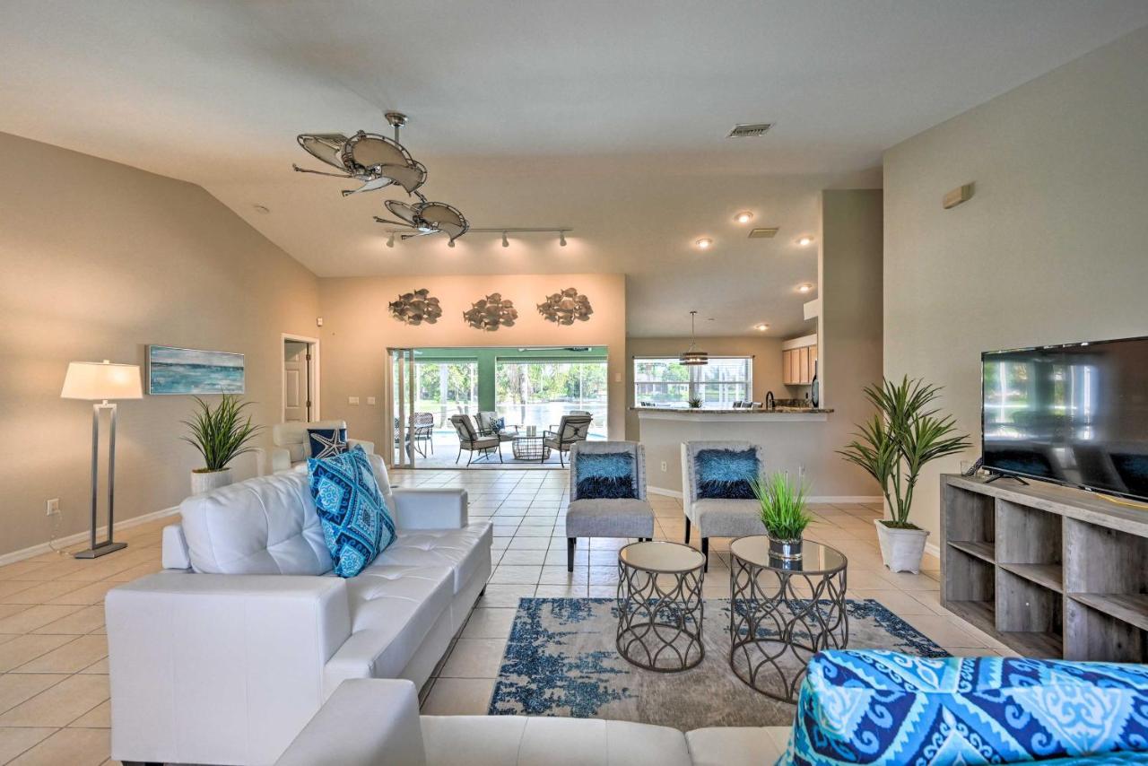 Villa Pet-Friendly Escape With Dock And Kayaks In Cabo Coral Exterior foto